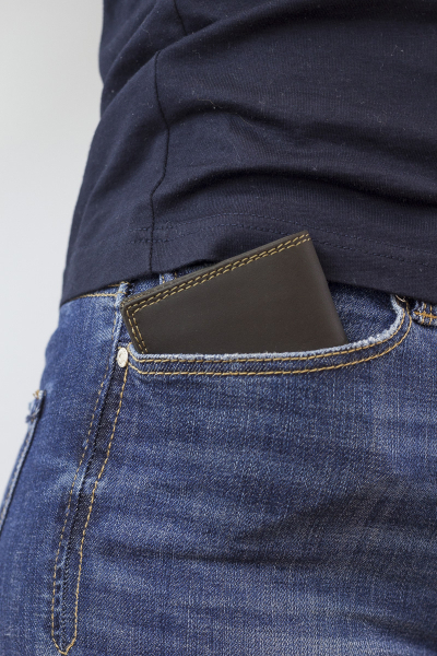 Mini Geldbörse extra dünn ohne Klappe im Hochformat LEAS MCL in Echt-Leder, braun